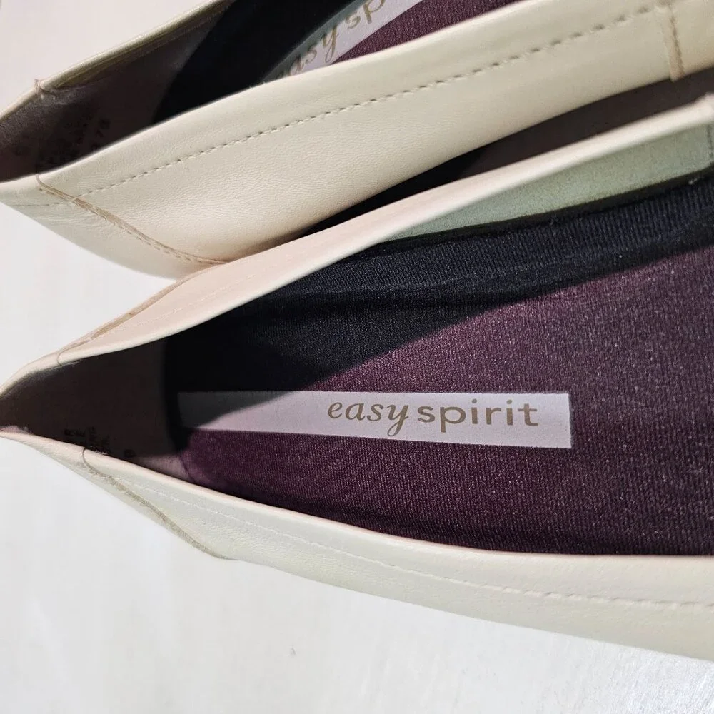 Easy Spirit Womens Sz 9.5 Cream Leather Loafer Casual Comfort Shoes Preppy Work - Picture 7 of 9